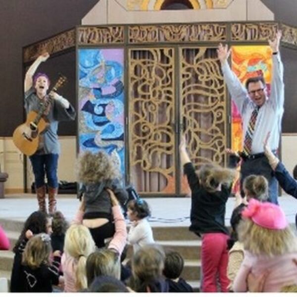 JumpUpAndSing-400x400