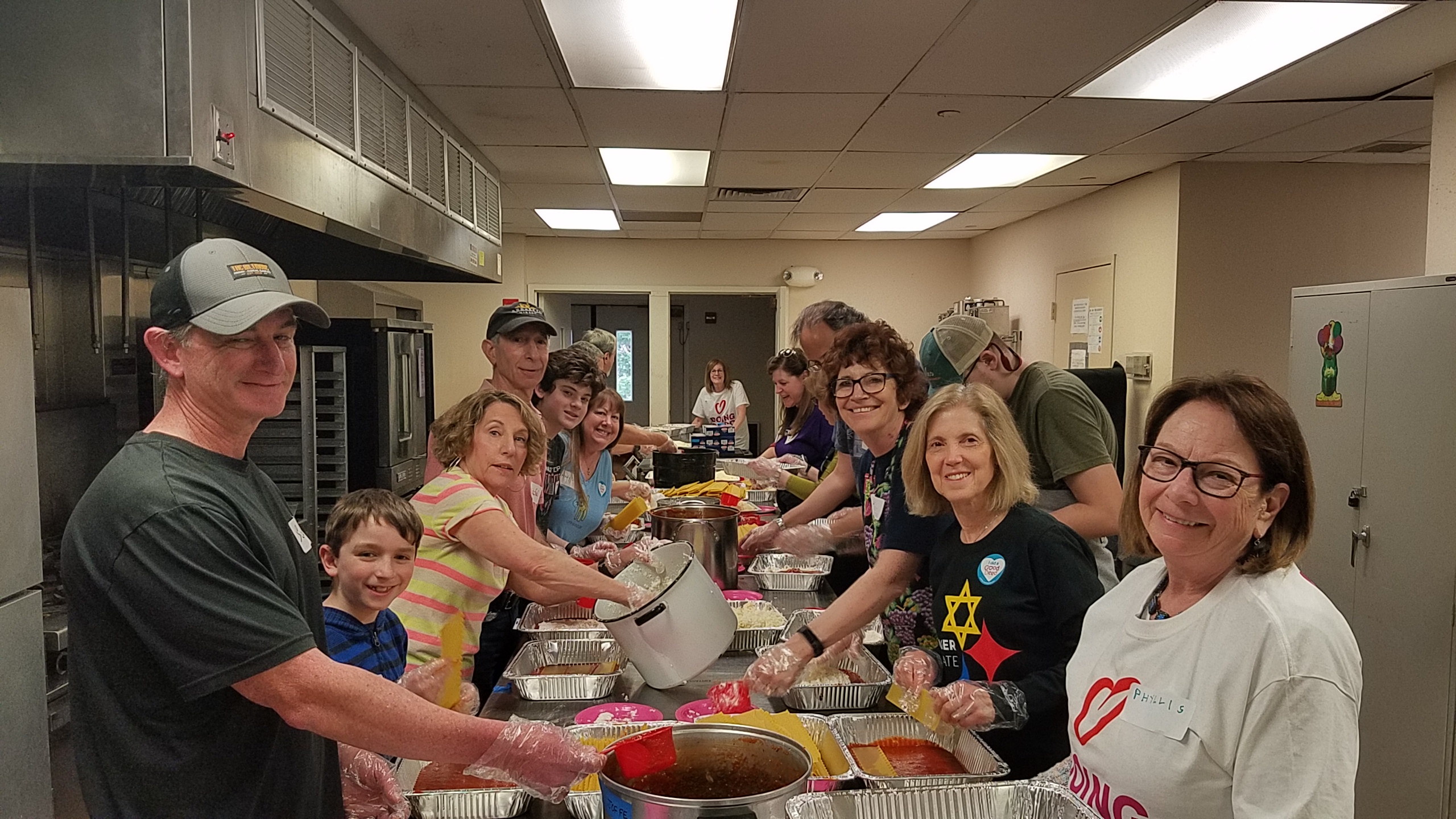 Temple Beth Ami - Assembly line for lasagna project for Nourish Now